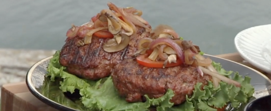 Stuffed Burgers with Lettuce, Tomato, and Onions